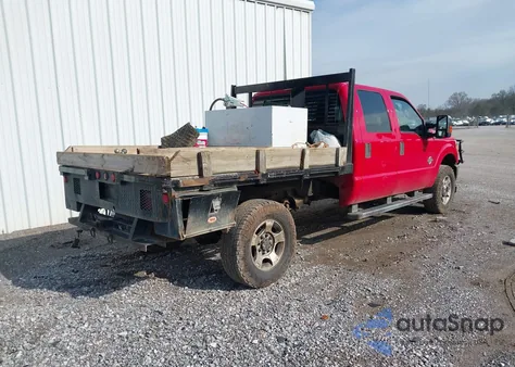 2011 Ford E-350 z USA, uszkodzony, nr VIN 1FT8W3BT5BEC24414